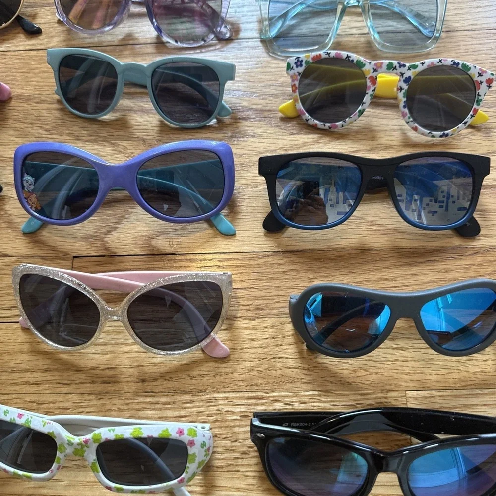 Lot Of 40 Mixed KIDS Sunglasses MultiColor & Styles: Wayfarer-Wrap-Round-Square